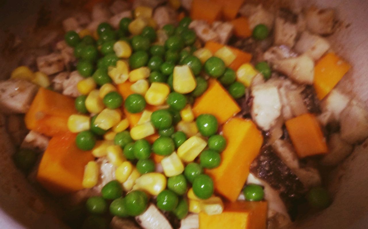 pumpkin corn kernels and green peas